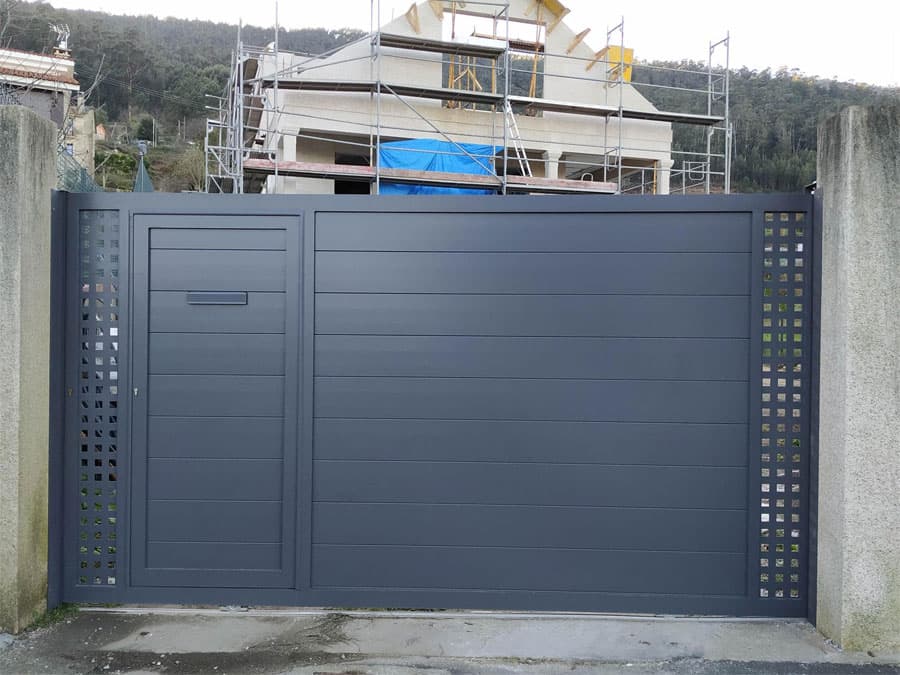 Empresa de instalación de portales en Vigo - Persianas Jumar